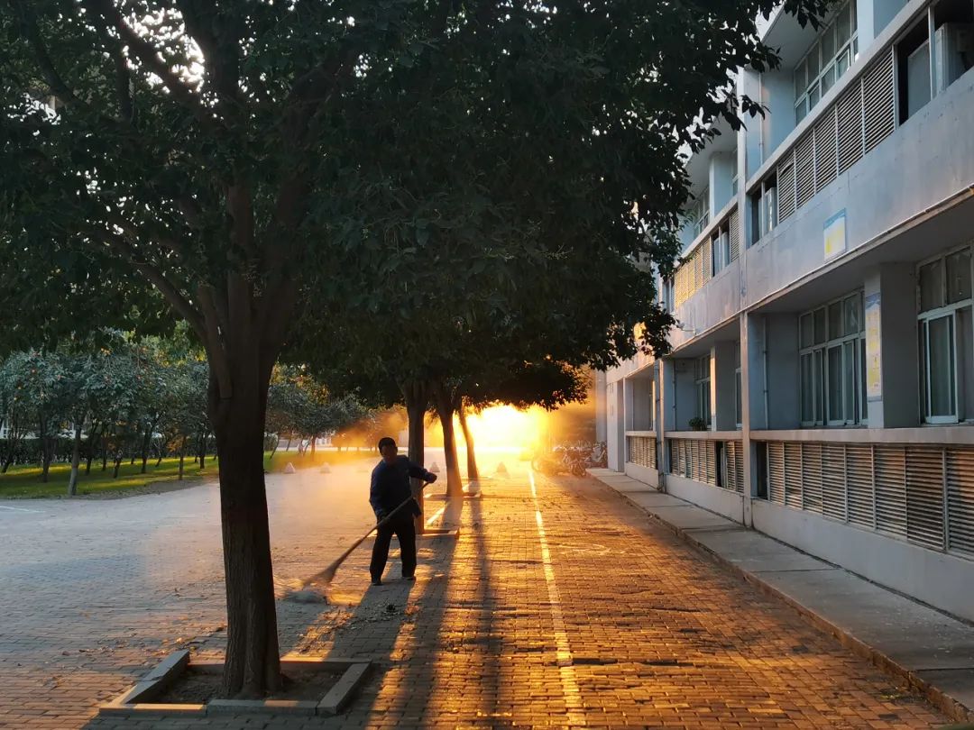 image033.jpg